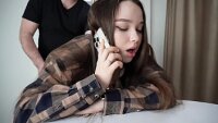 O fute intimp ce vb la telefon ca ii place sa traiasca intens